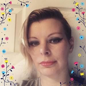 Meet your Posher, Lacey